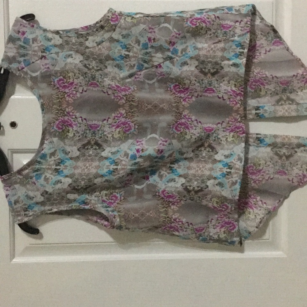 Sleeveless blouse